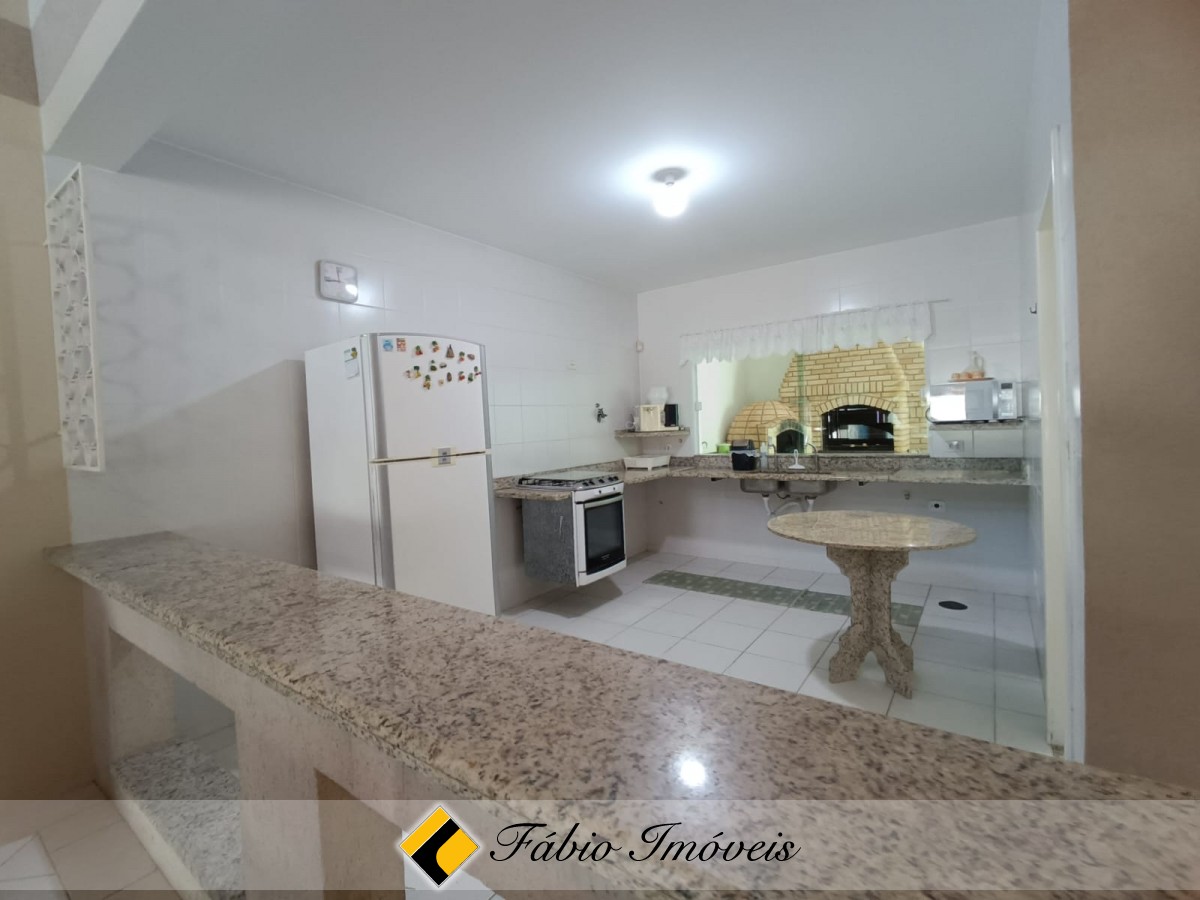 Sobrado com piscina a 100 m da praia!!!! – Foto 36