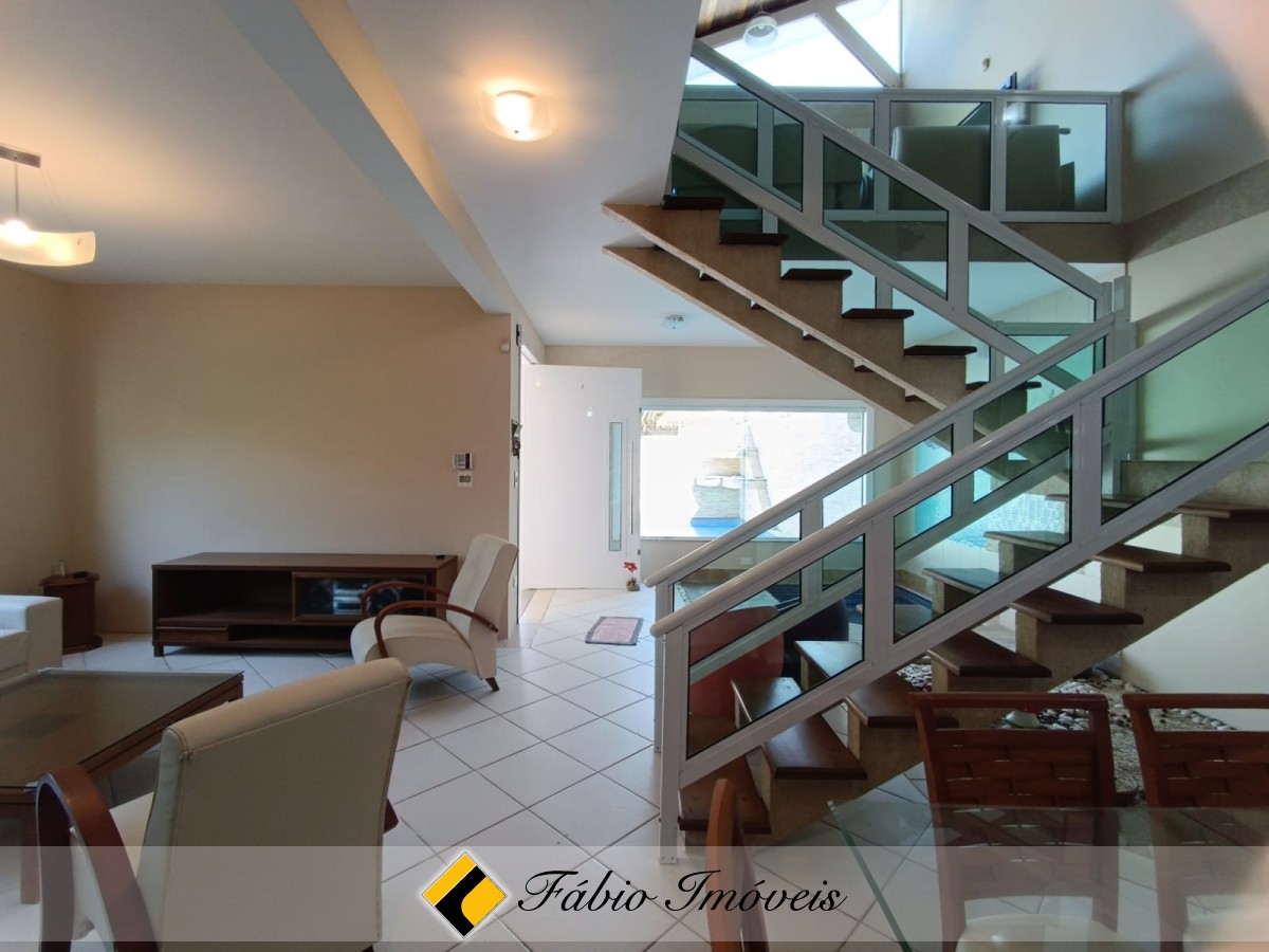 Sobrado com piscina a 100 m da praia!!!! – Foto 29