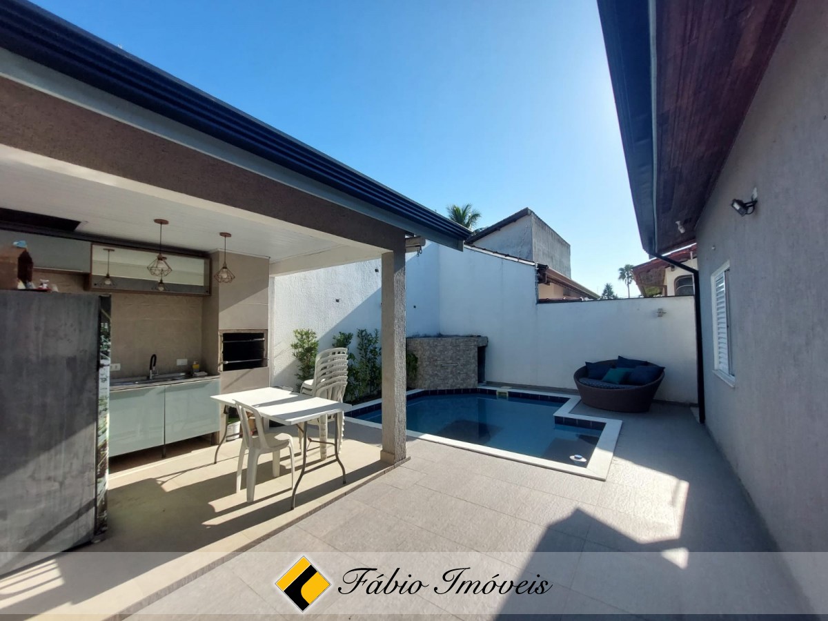 Casa com piscina em excelente localização!! – Foto 14