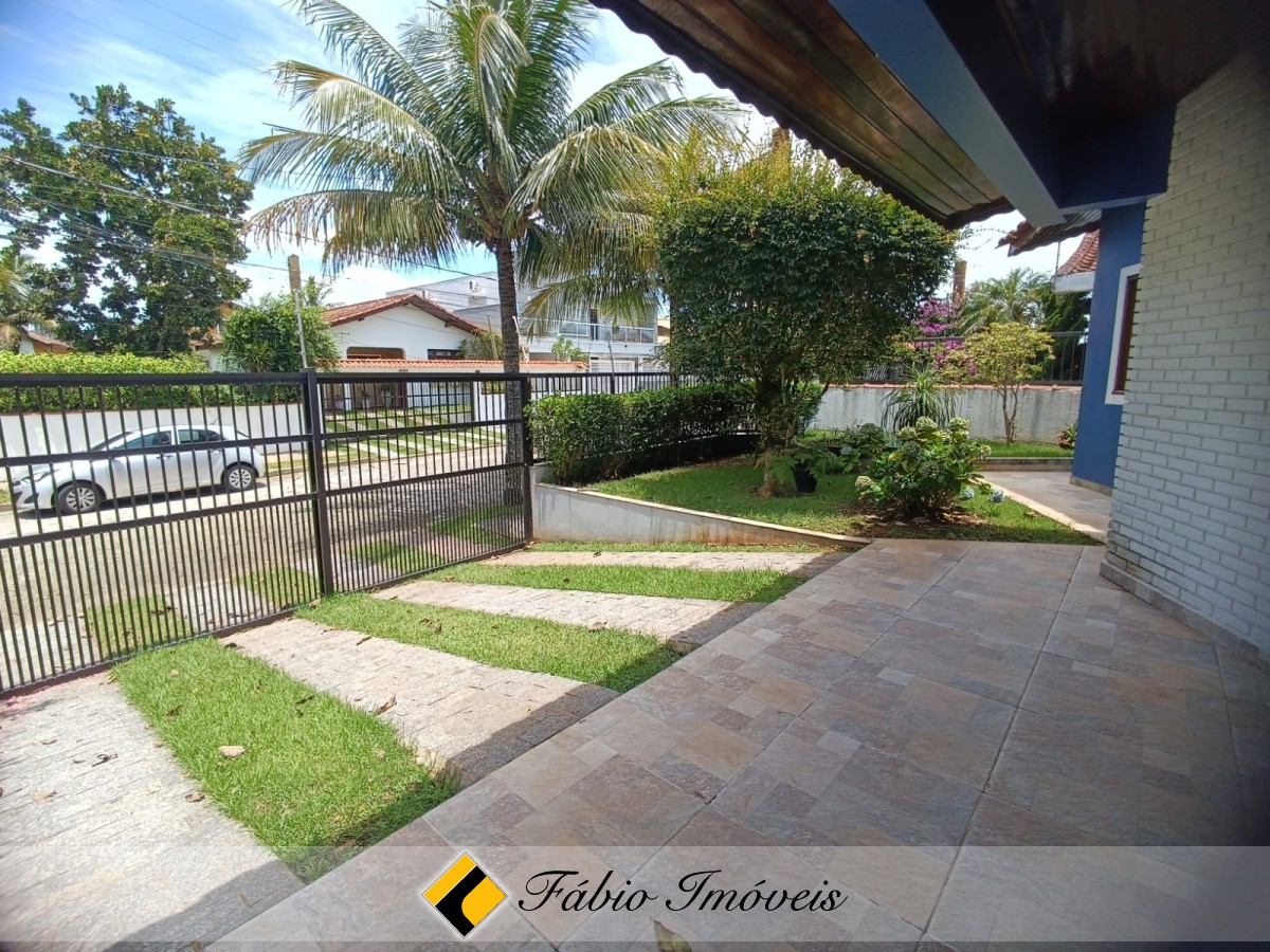 Linda casa a venda em Peruíbe a apenas 300m do mar – Foto 13