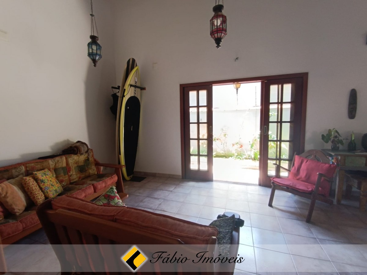 Linda casa a venda em Peruíbe a apenas 300m do mar – Foto 17