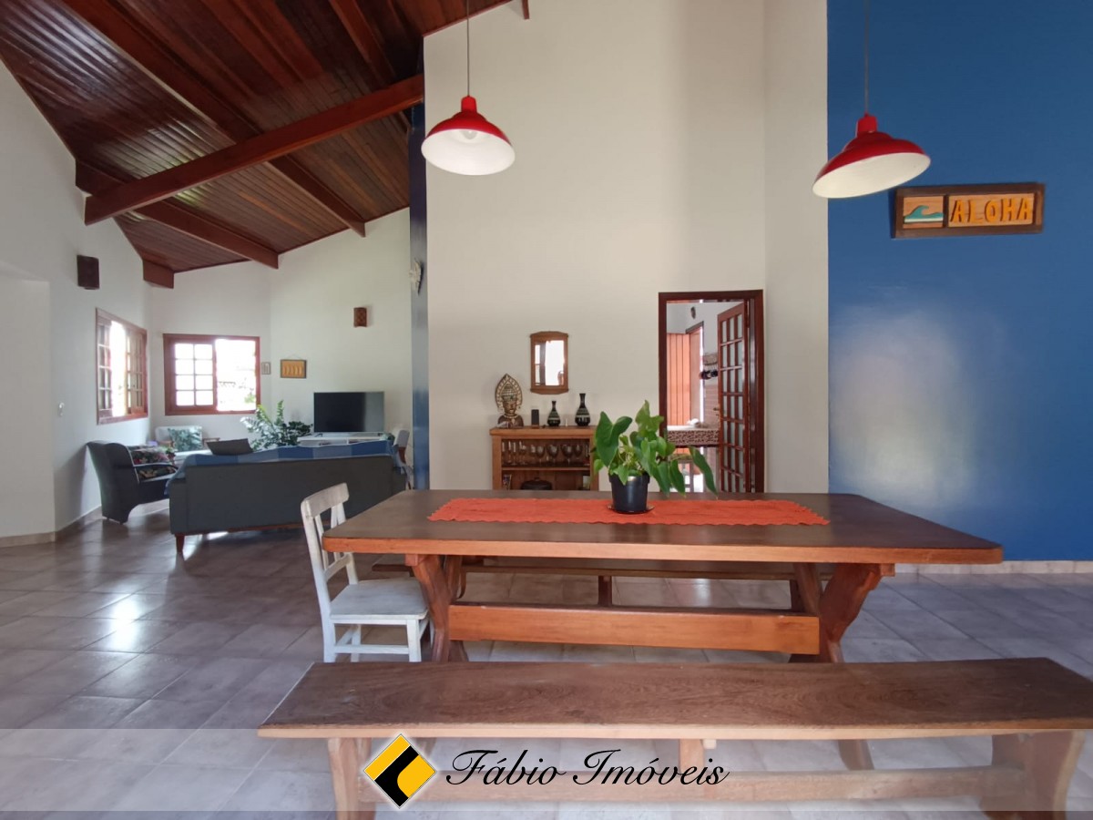 Linda casa a venda em Peruíbe a apenas 300m do mar – Foto 20