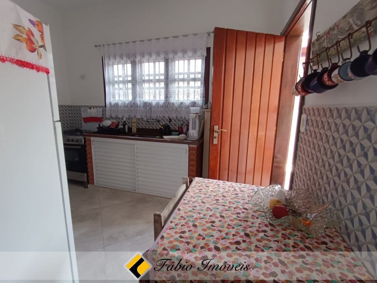 Linda casa a venda em Peruíbe a apenas 300m do mar – Foto 11