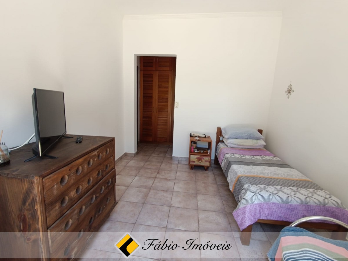 Linda casa a venda em Peruíbe a apenas 300m do mar – Foto 3