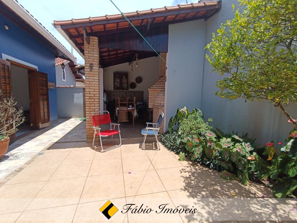 Linda casa a venda em Peruíbe a apenas 300m do mar – Foto 21