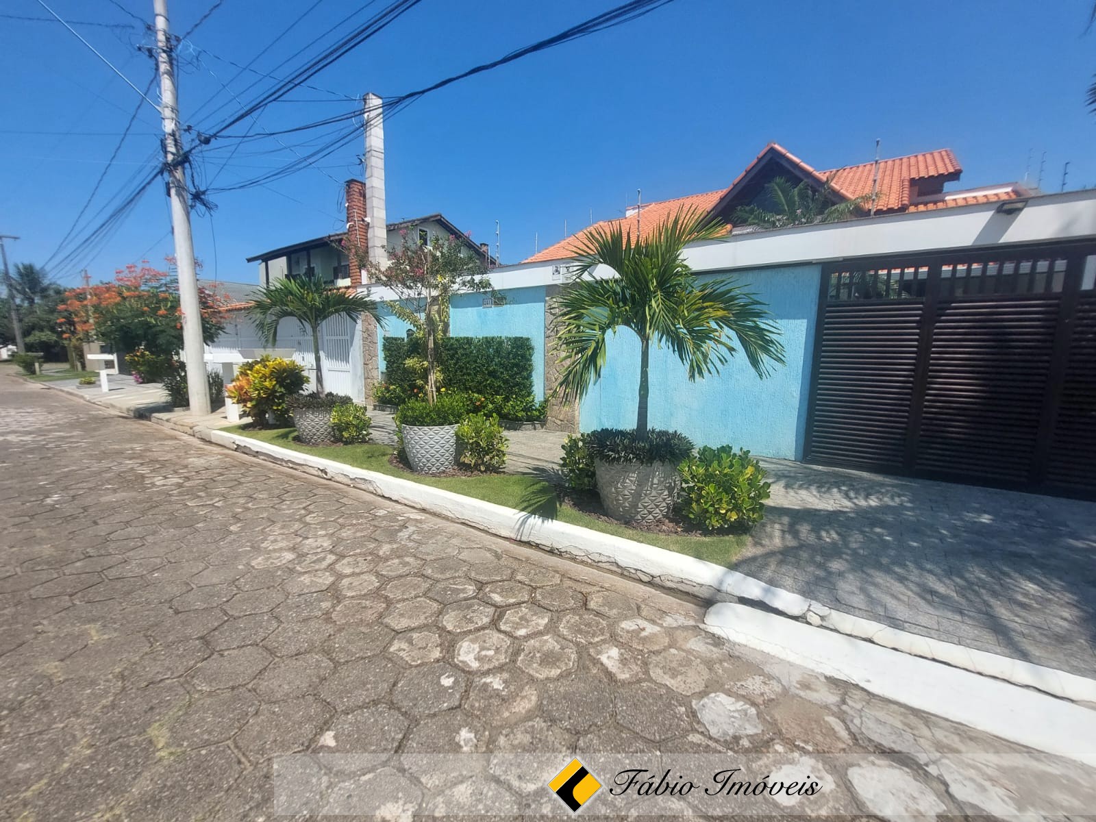 Casa em bairro nobre!!