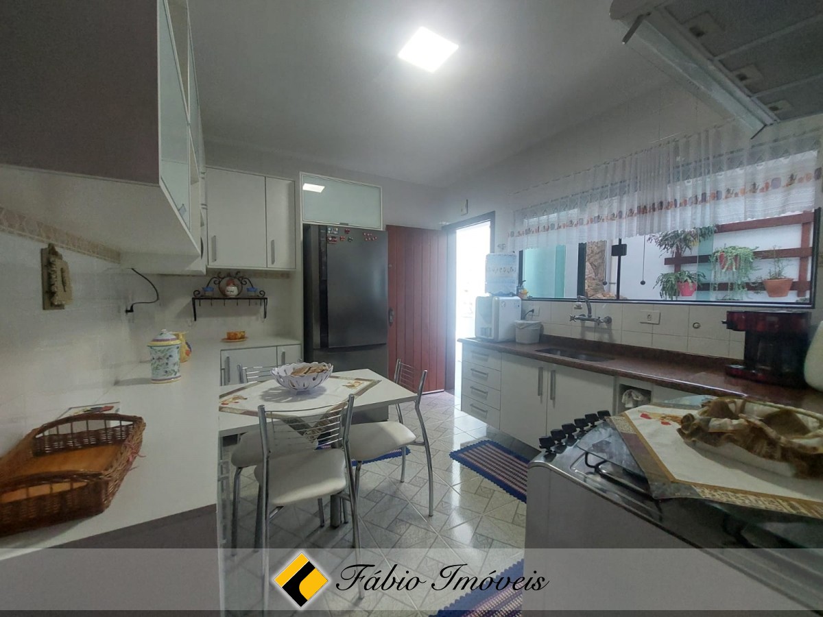Casa em bairro nobre!! – Foto 33