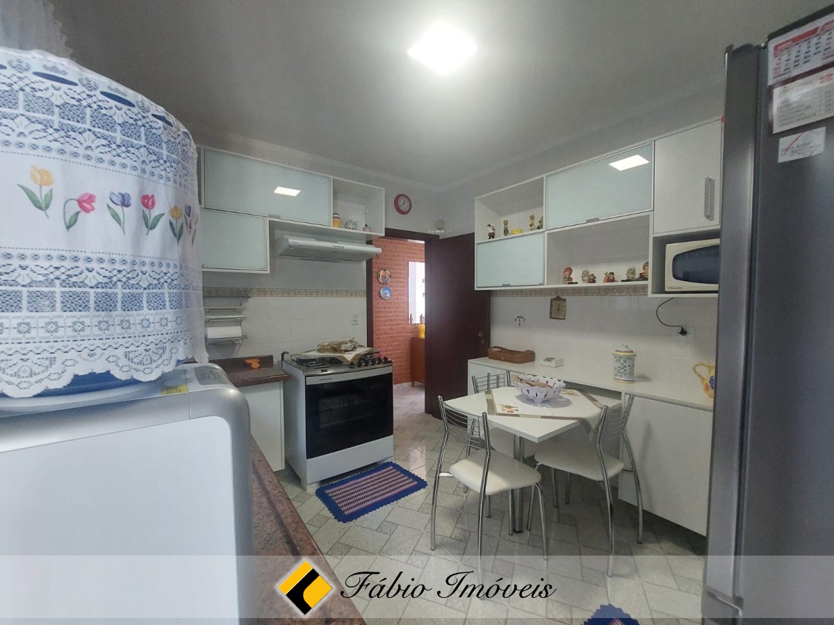 Casa em bairro nobre!! – Foto 34