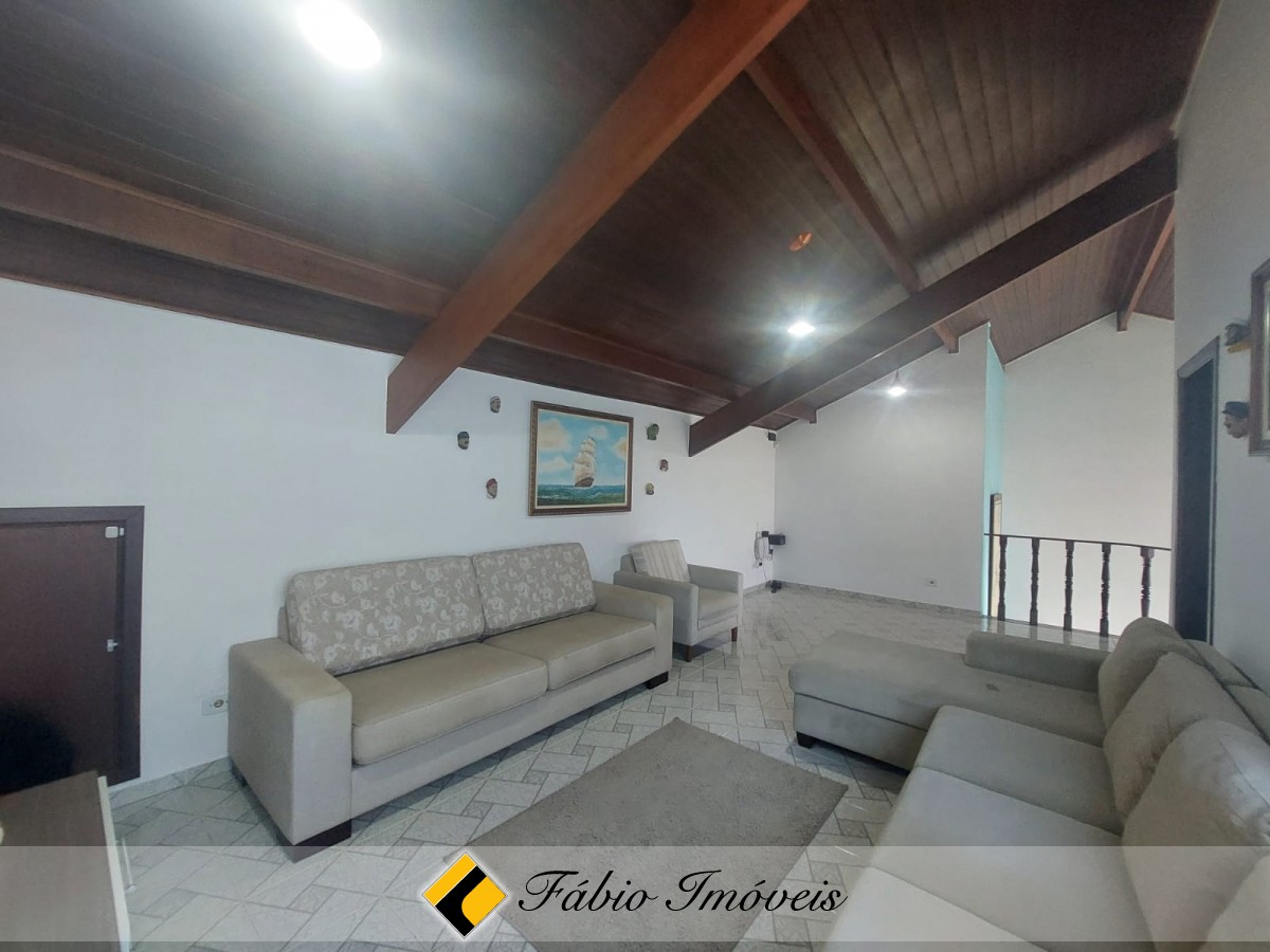 Casa em bairro nobre!! – Foto 6