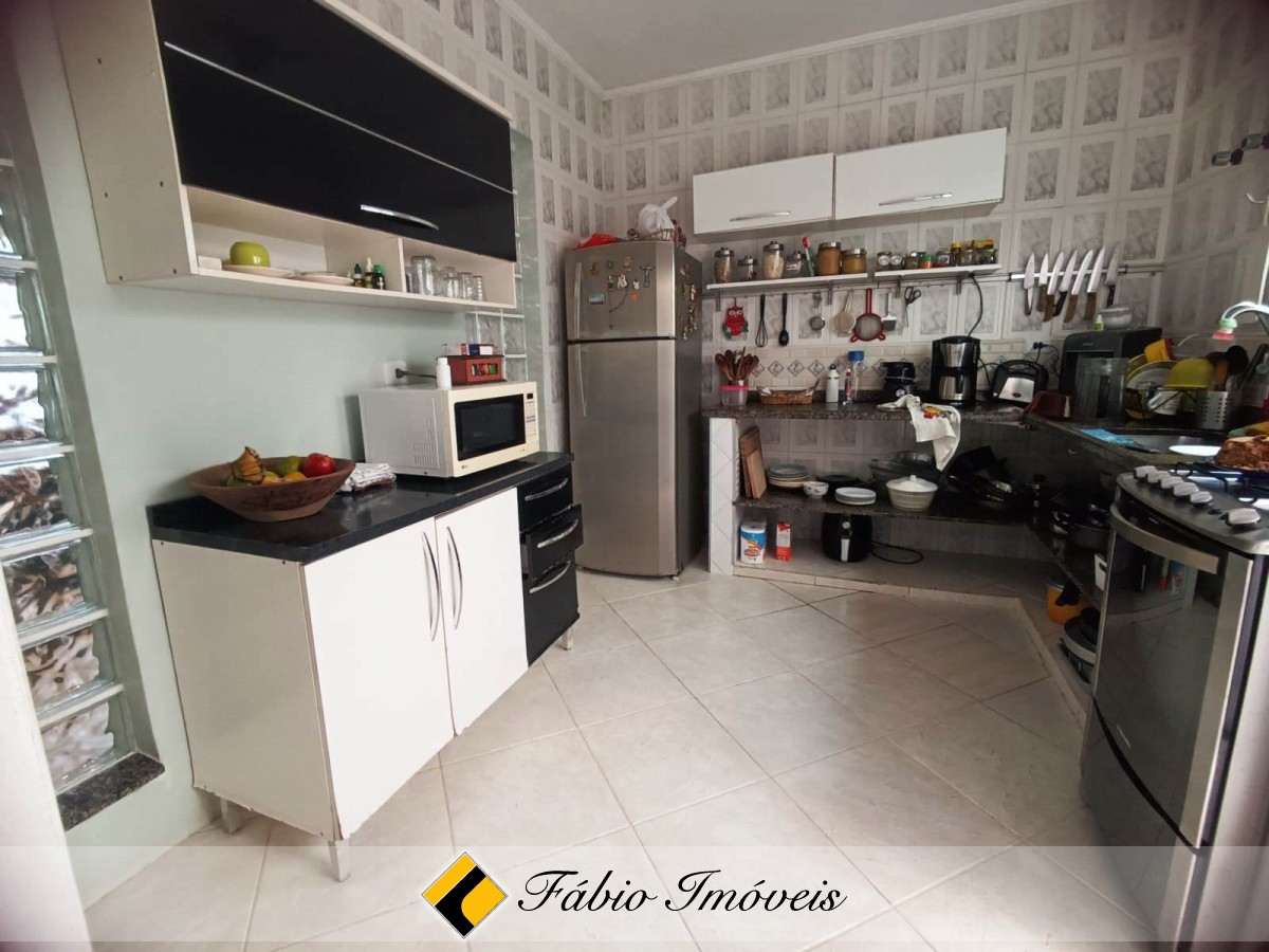 Casa com piscina a apenas 40m do mar! – Foto 13