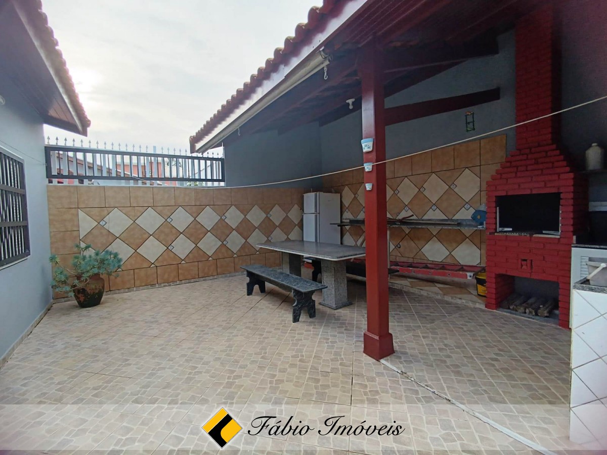 Casa com piscina a apenas 40m do mar! – Foto 3