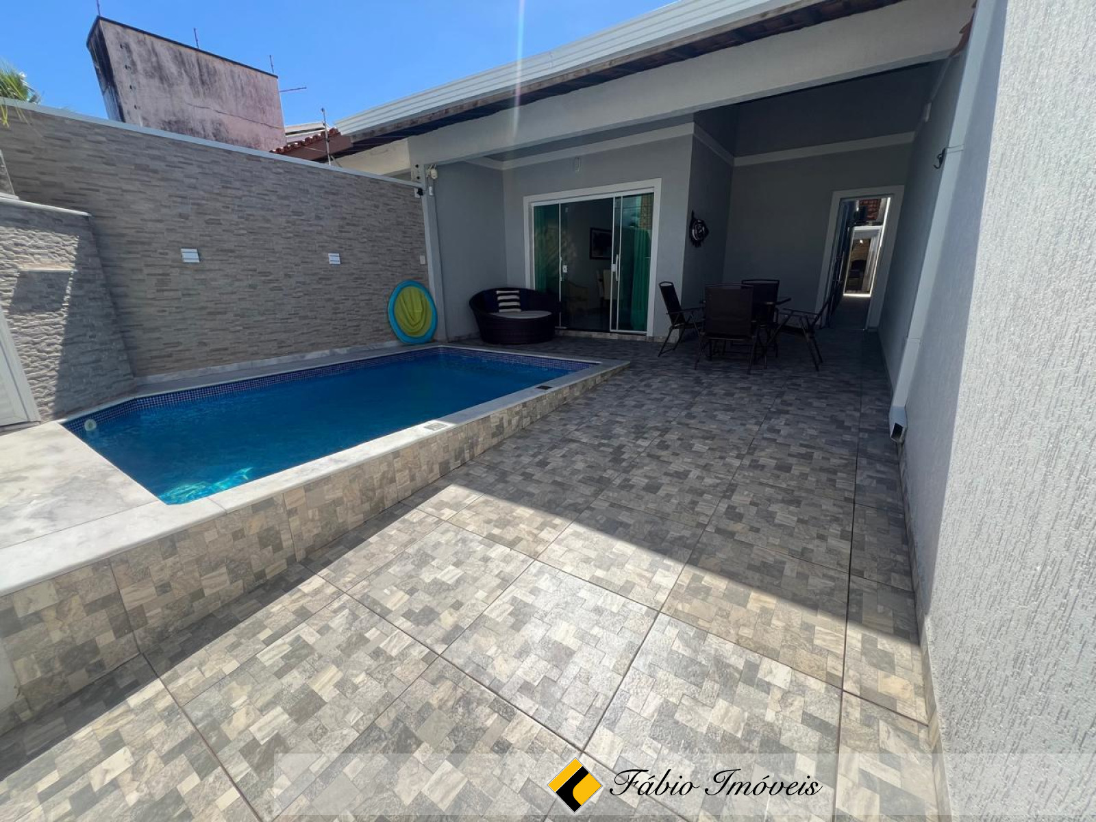 Casa com piscina próxima a praia!! – Foto 1