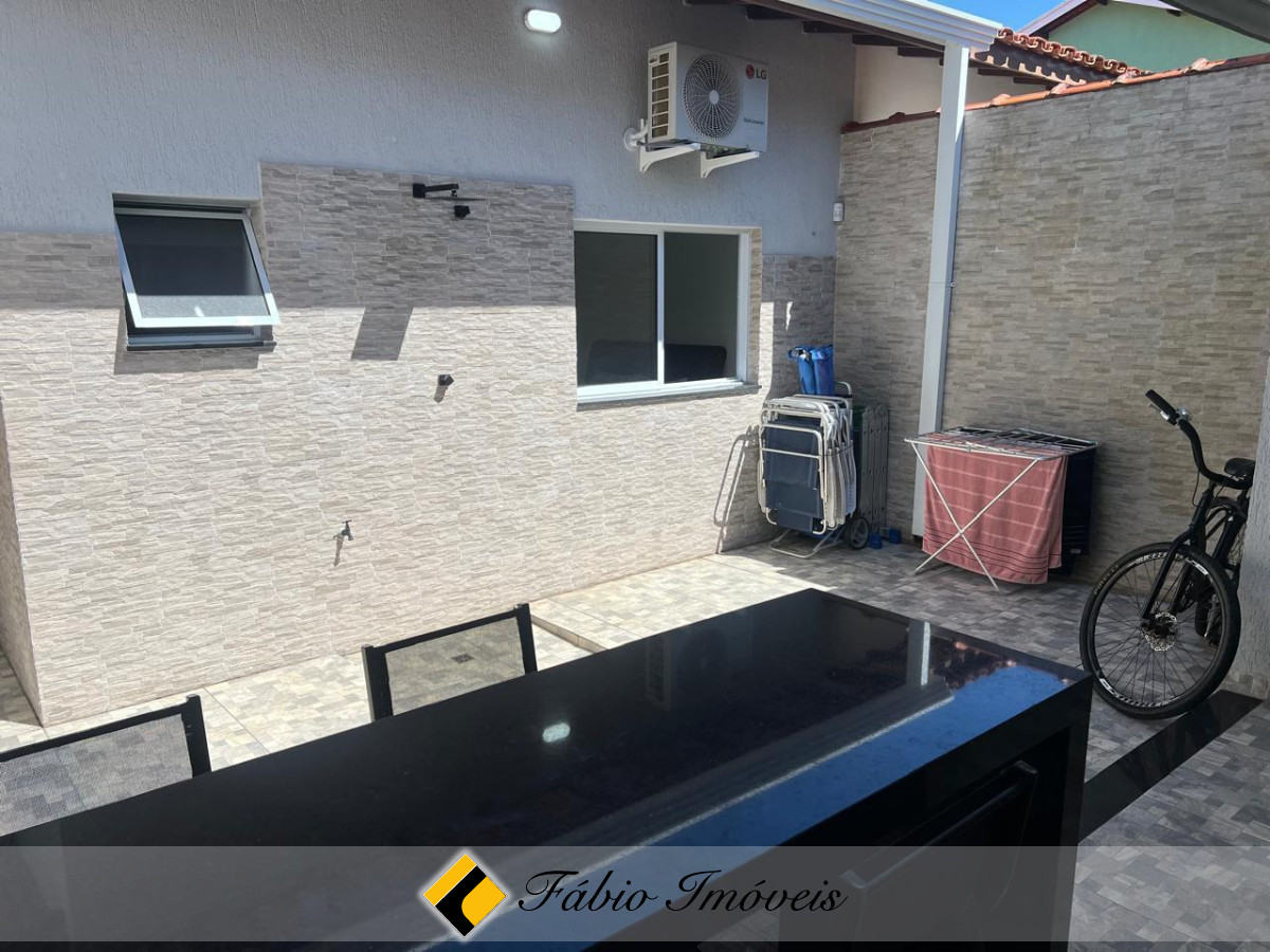Casa com piscina próxima a praia!! – Foto 5