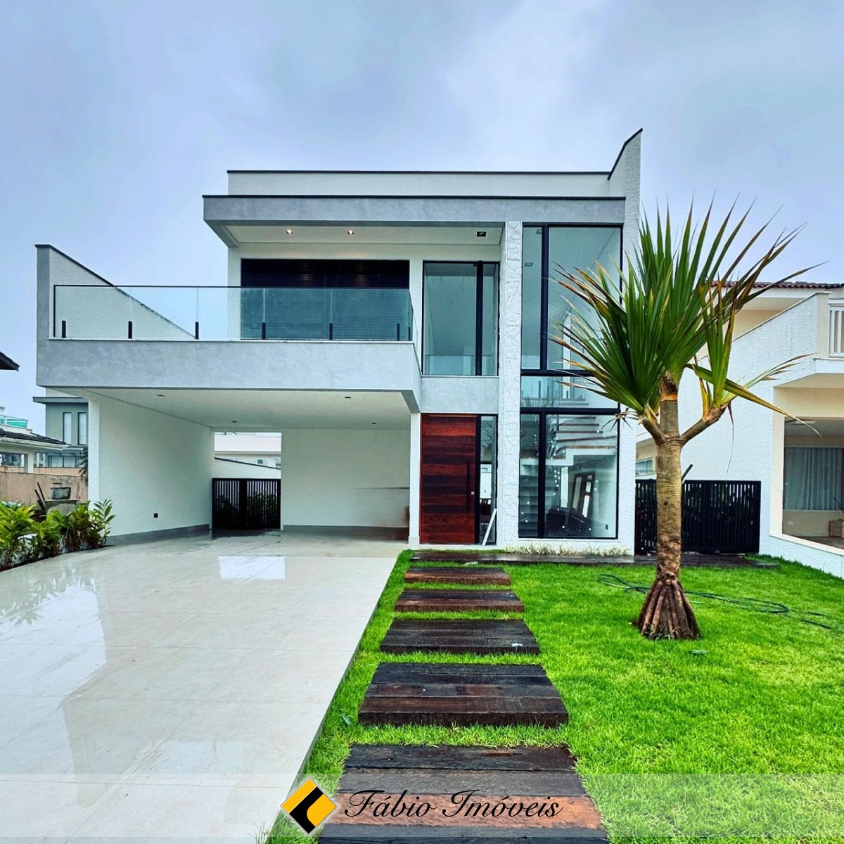 Sobrado Decorado em Condomínio!!