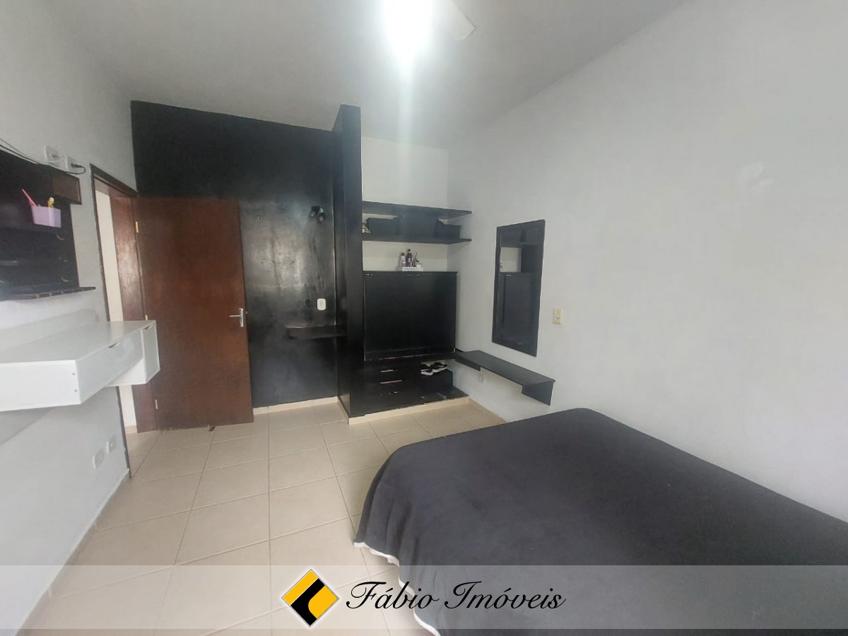 Casa bem conservada próximo a praia e a região Central! – Foto 19