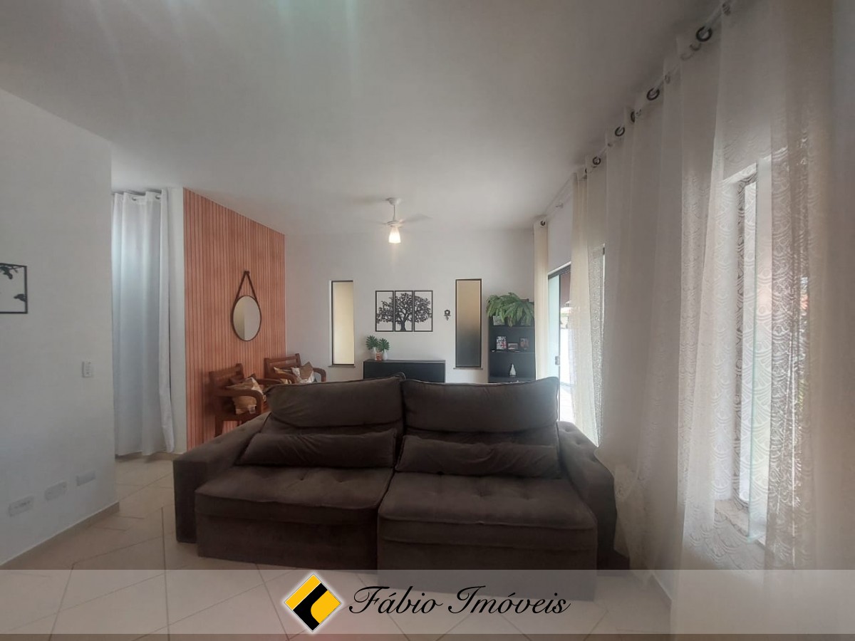 Casa bem conservada próximo a praia e a região Central! – Foto 18