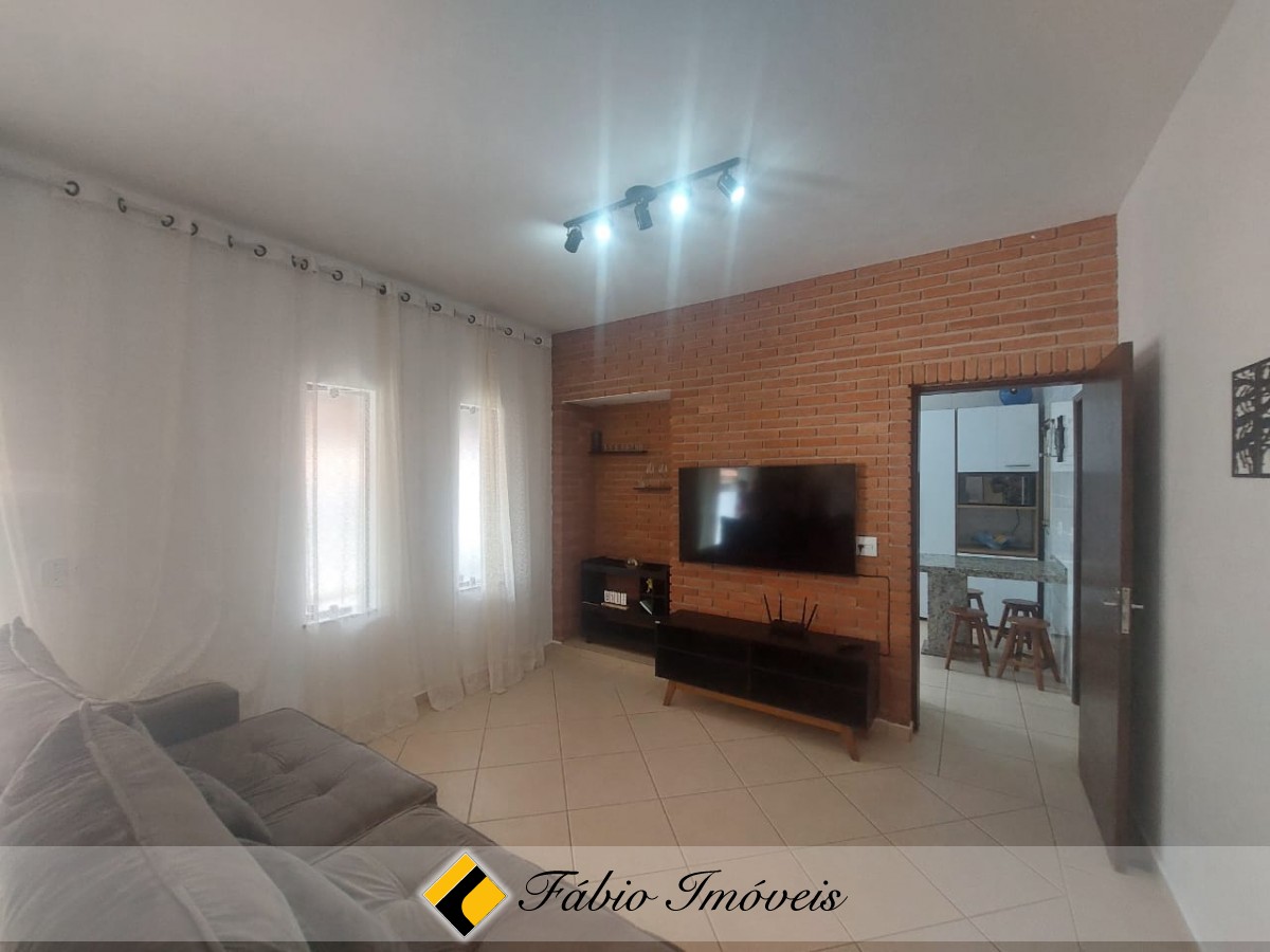 Casa bem conservada próximo a praia e a região Central! – Foto 10