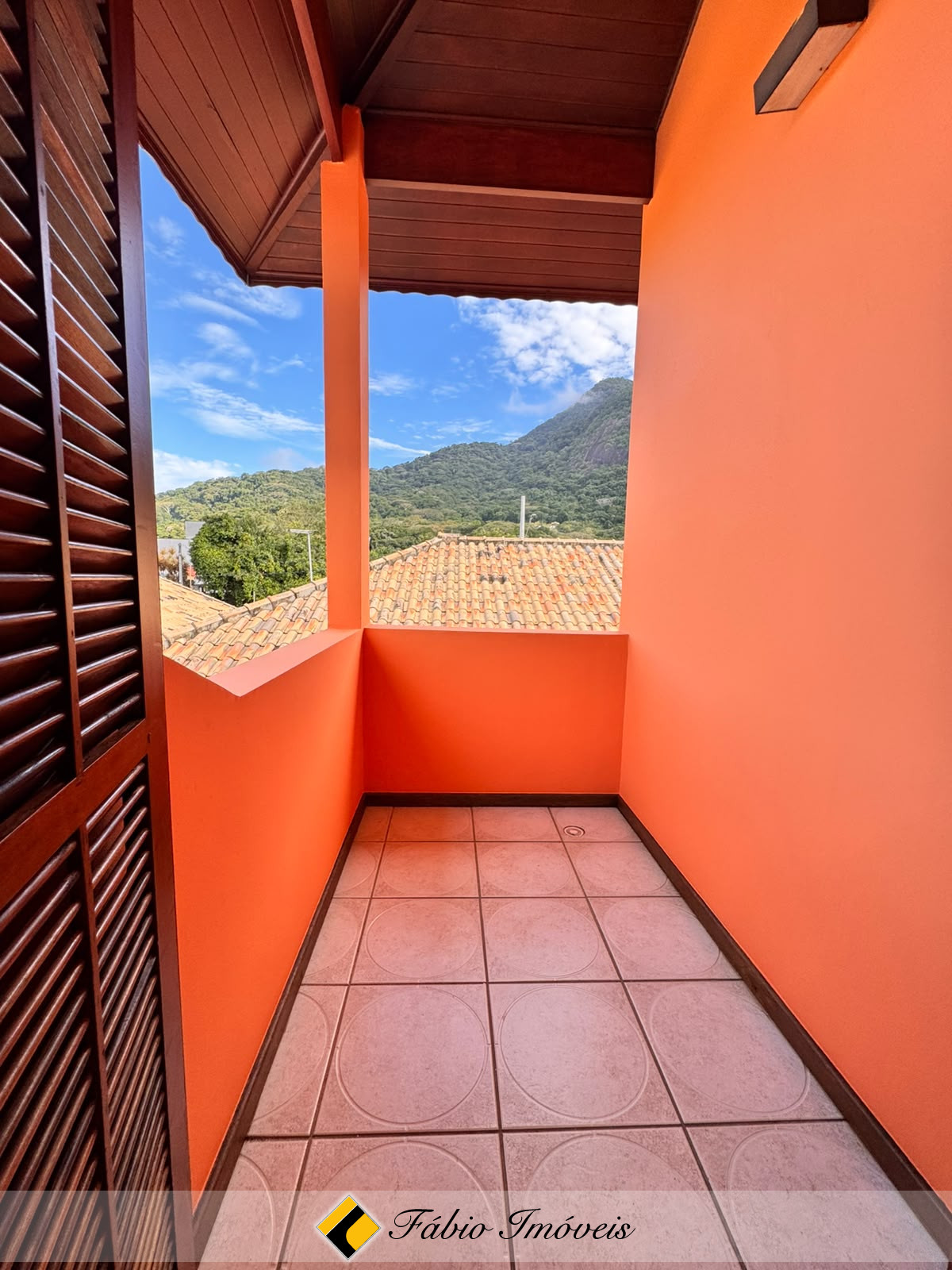 Sobrado com Piscina e local paradisiaco! – Foto 21
