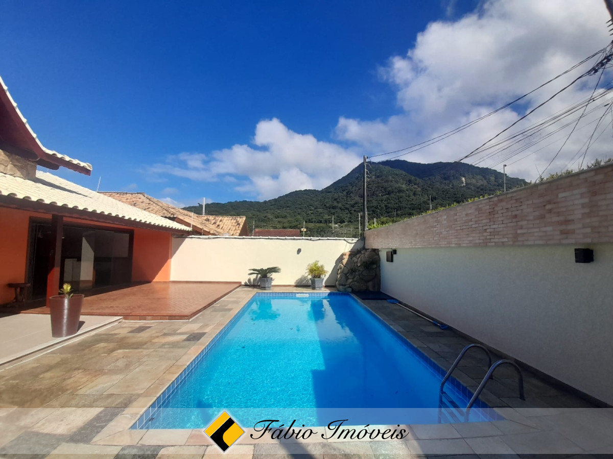 Sobrado com Piscina e local paradisiaco! – Foto 6