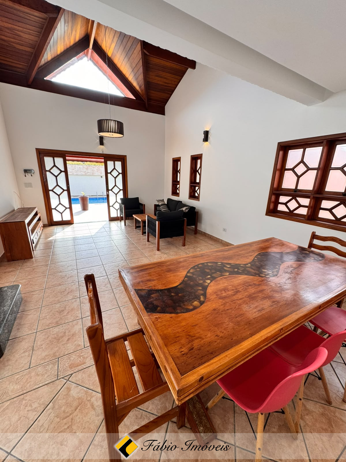 Sobrado com Piscina e local paradisiaco! – Foto 8