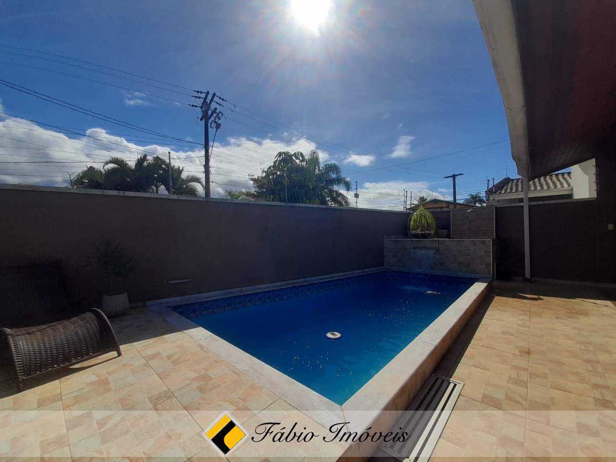 Linda Casa em excelente localização!! – Foto 45