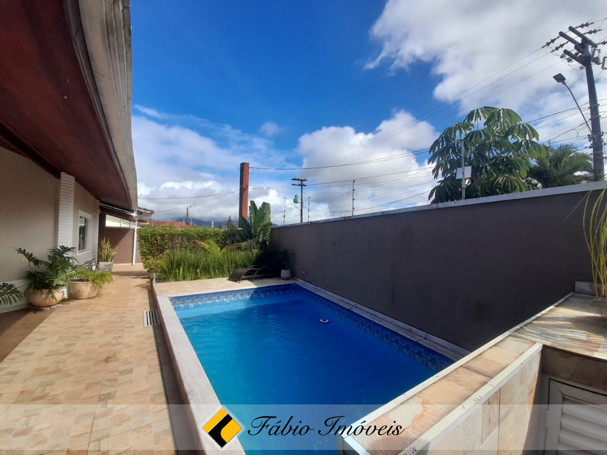 Linda Casa em excelente localização!! – Foto 46
