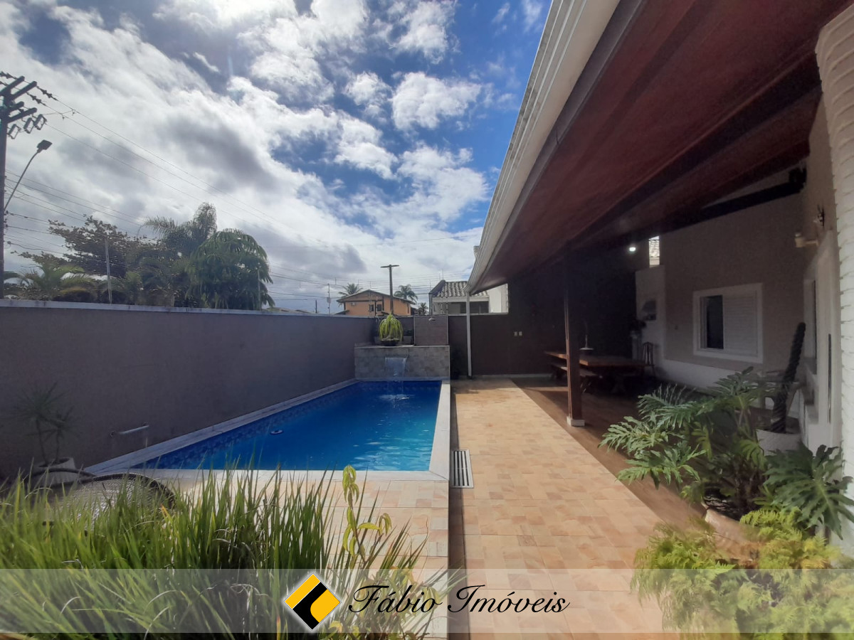 Linda Casa em excelente localização!! – Foto 5