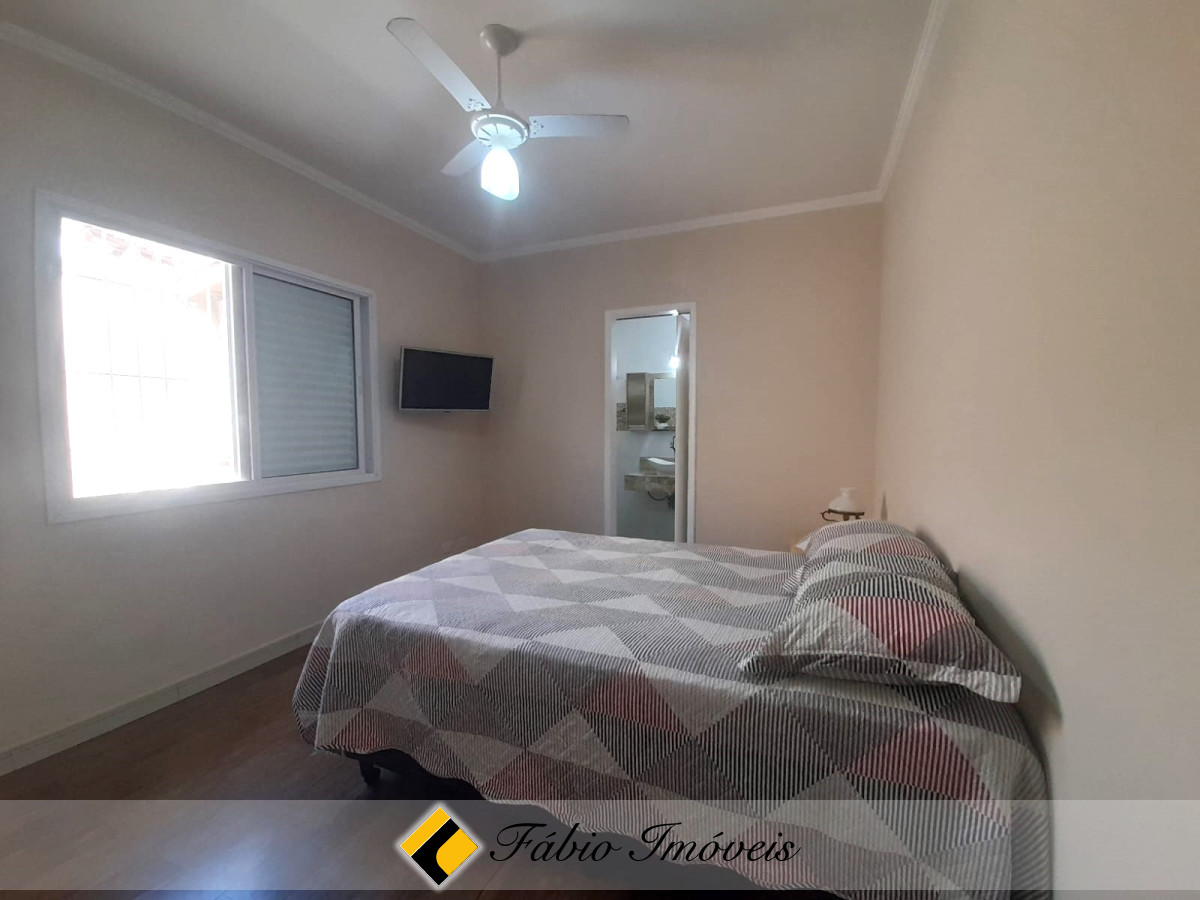 Linda Casa em excelente localização!! – Foto 17