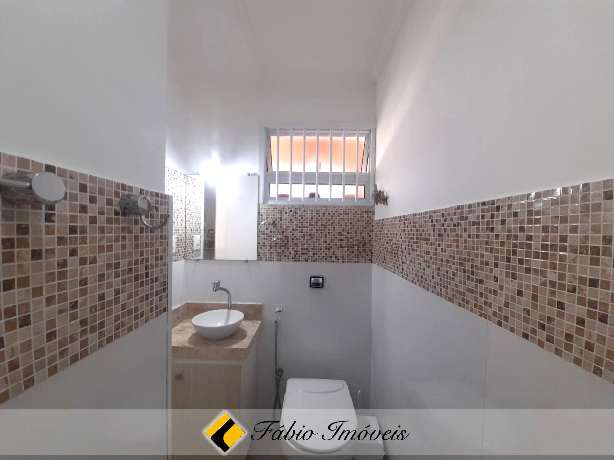 Linda Casa em excelente localização!! – Foto 12