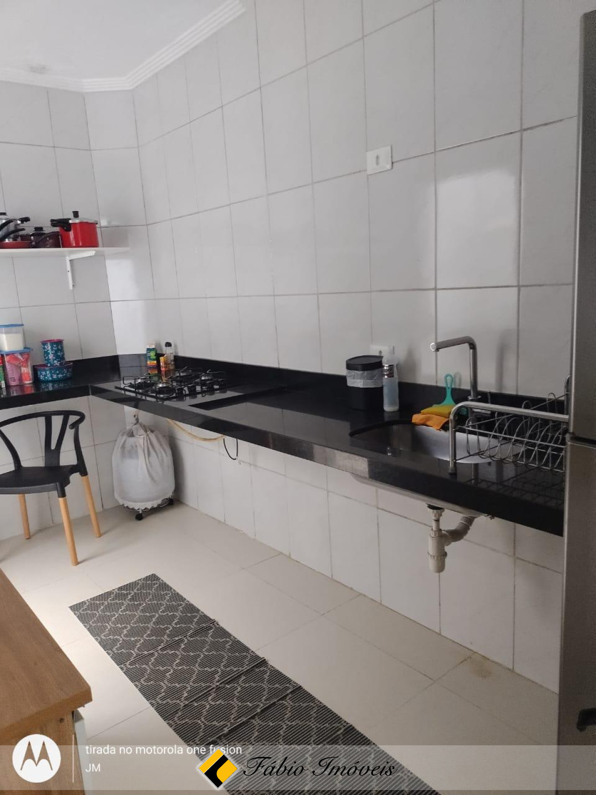Sobrado mobiliado, excelente para moradia ou segunda renda!! – Foto 11