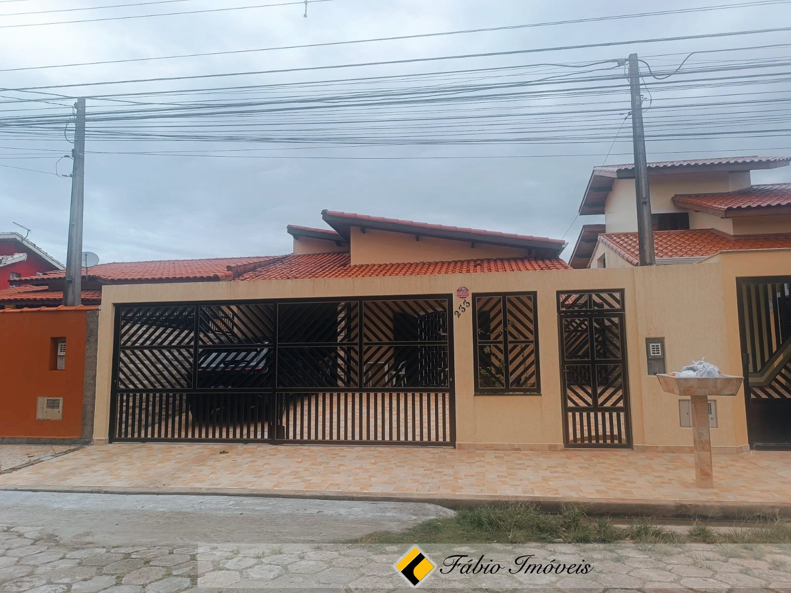 Casa à venda no Bairro Três Marias em Peruibe