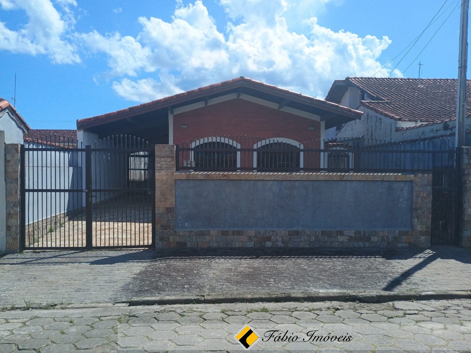 Casa em ótima localização! – Foto 1