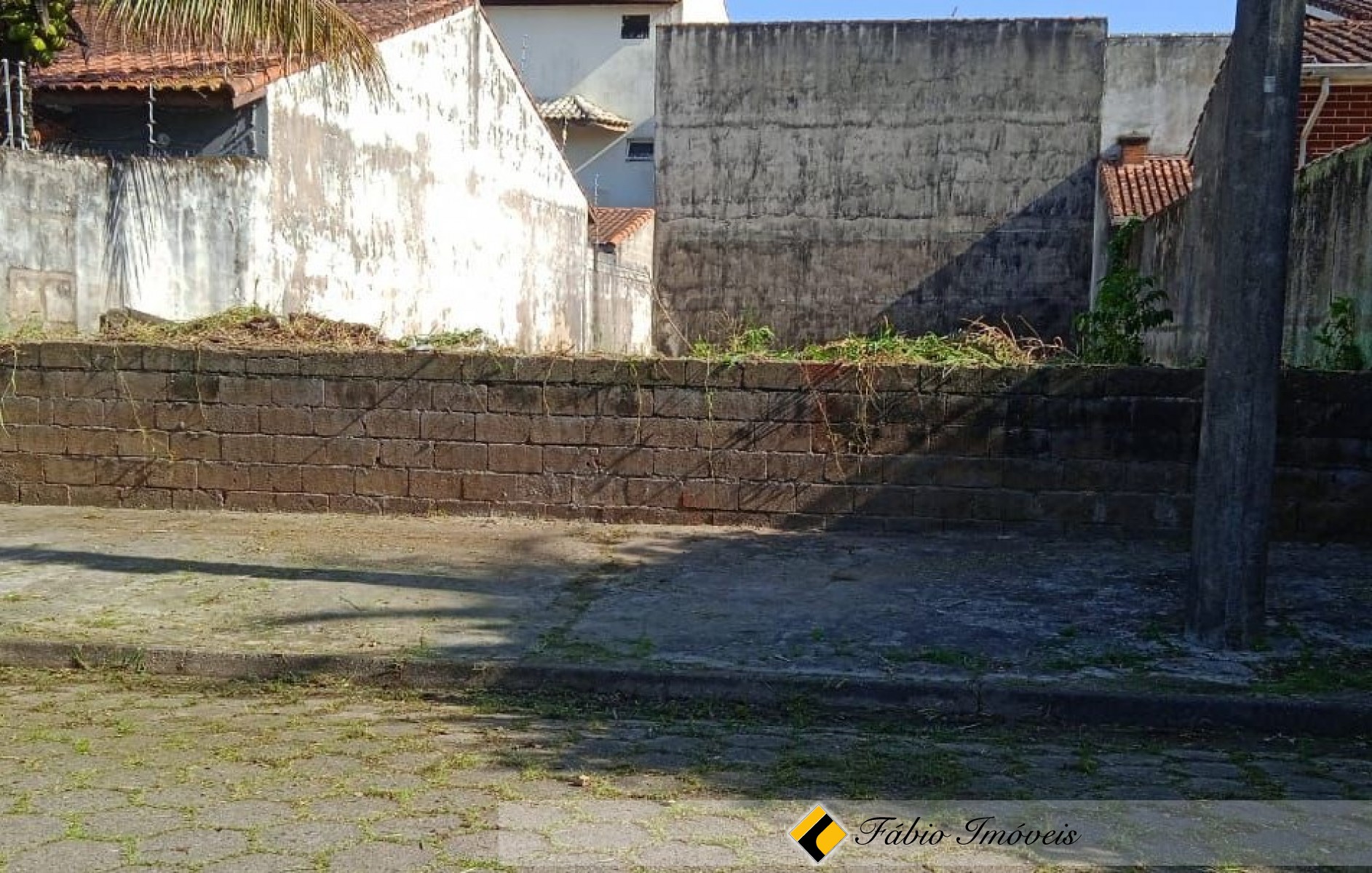 Terreno a 850m da praia em bairro nobre – Foto 1