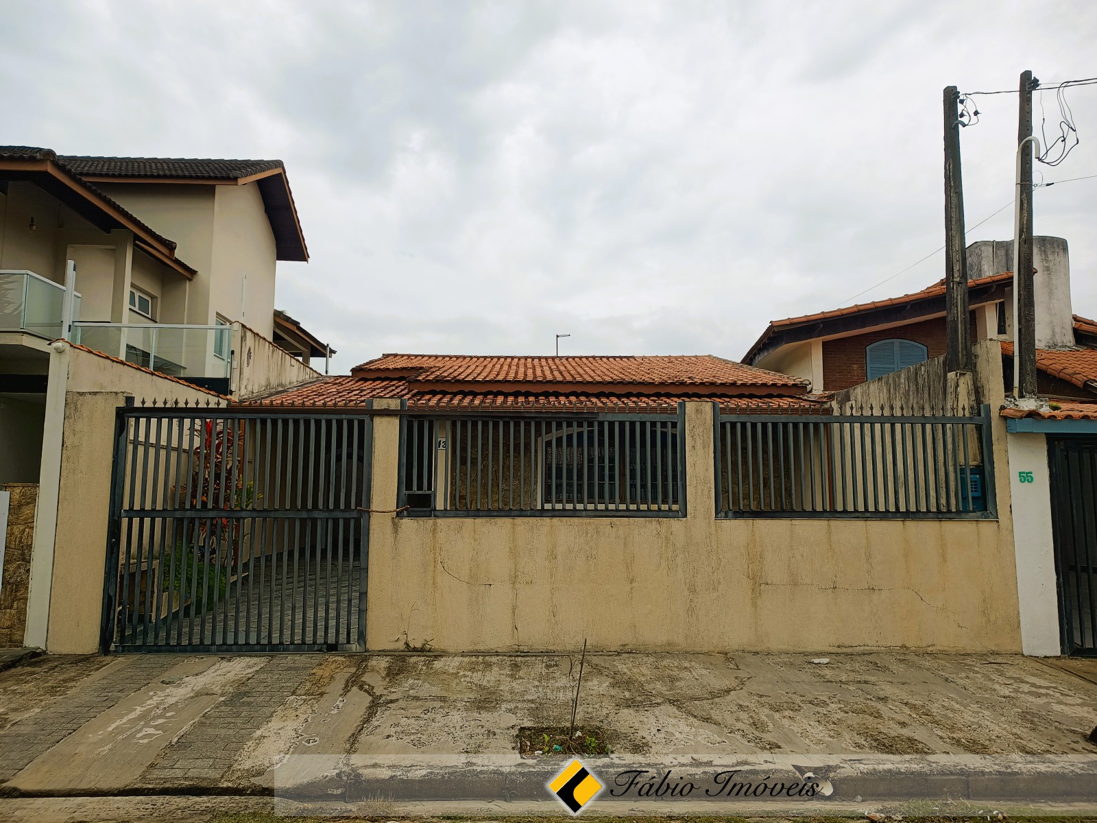 IMÓVEL A VENDA A 40 METROS DO MAR!