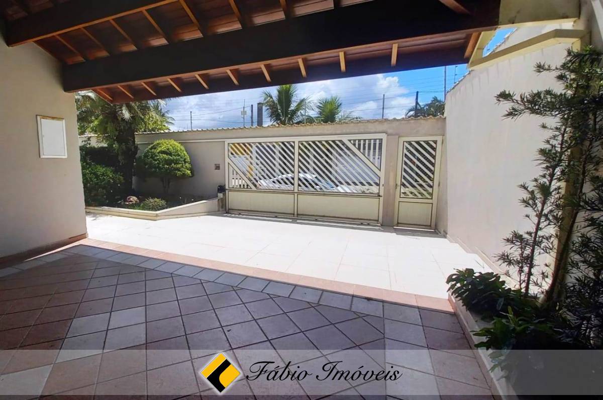 Sobrado  em dois lotes a apenas 100m da praia. – Foto 21