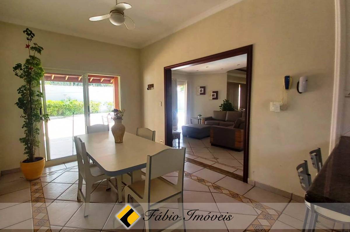 Sobrado  em dois lotes a apenas 100m da praia. – Foto 26