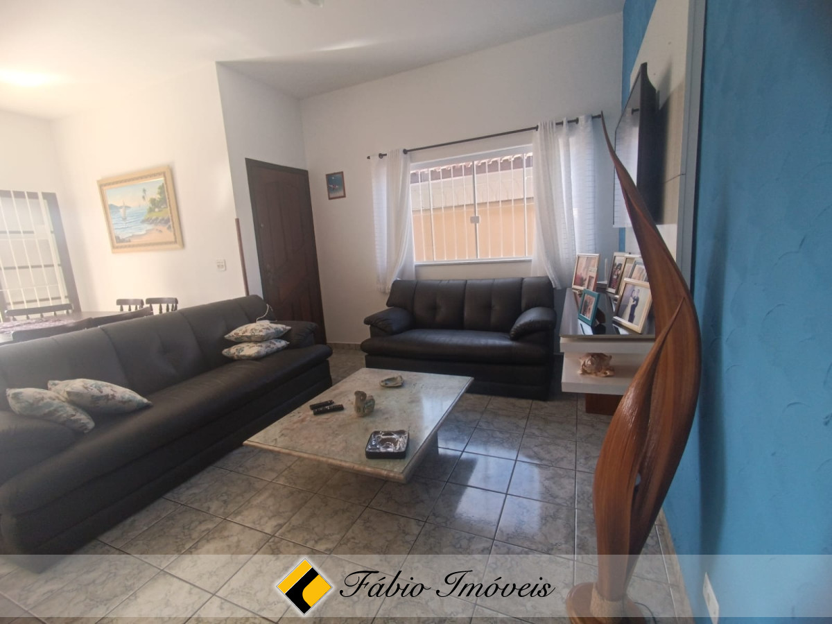 Casa com Piscina e mobiliada em Bairro Nobre! – Foto 6