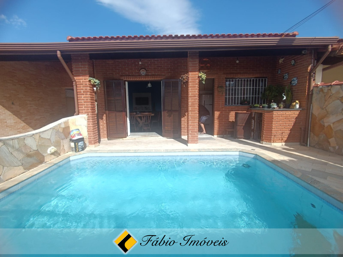 Casa com Piscina e mobiliada em Bairro Nobre! – Foto 25