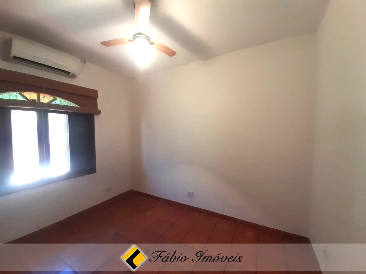 Casa térrea com piscina, próxima a praia!!! – Foto 13