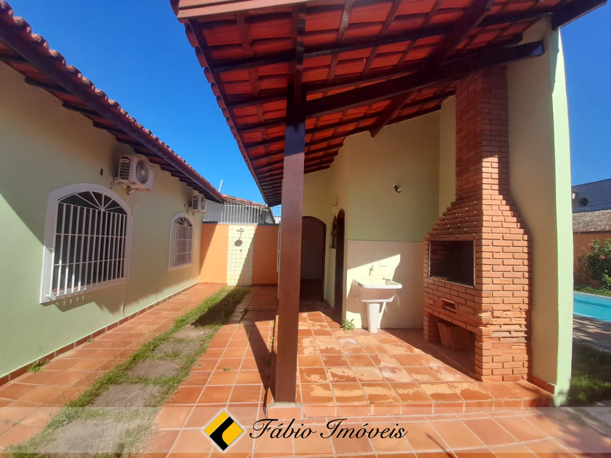 Casa térrea com piscina, próxima a praia!!! – Foto 37