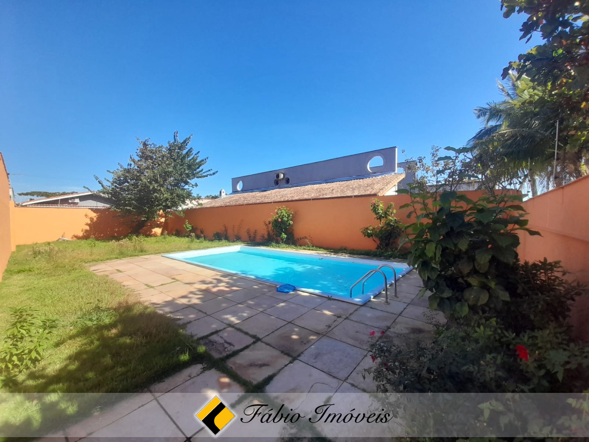 Casa térrea com piscina, próxima a praia!!! – Foto 26