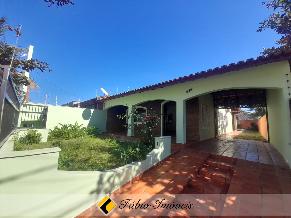 Casa térrea com piscina, próxima a praia!!! – Foto 3