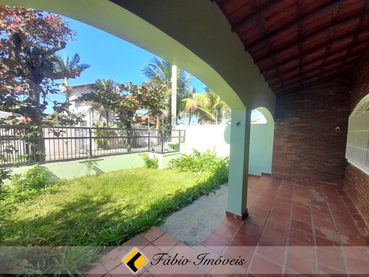 Casa térrea com piscina, próxima a praia!!! – Foto 45