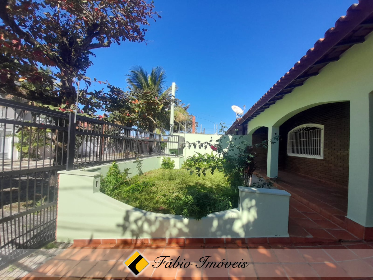 Casa térrea com piscina, próxima a praia!!! – Foto 5