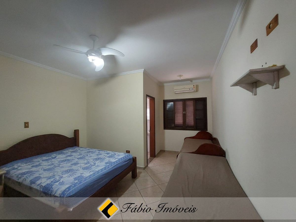 Sobrado aq 50 metros da praia!! – Foto 13