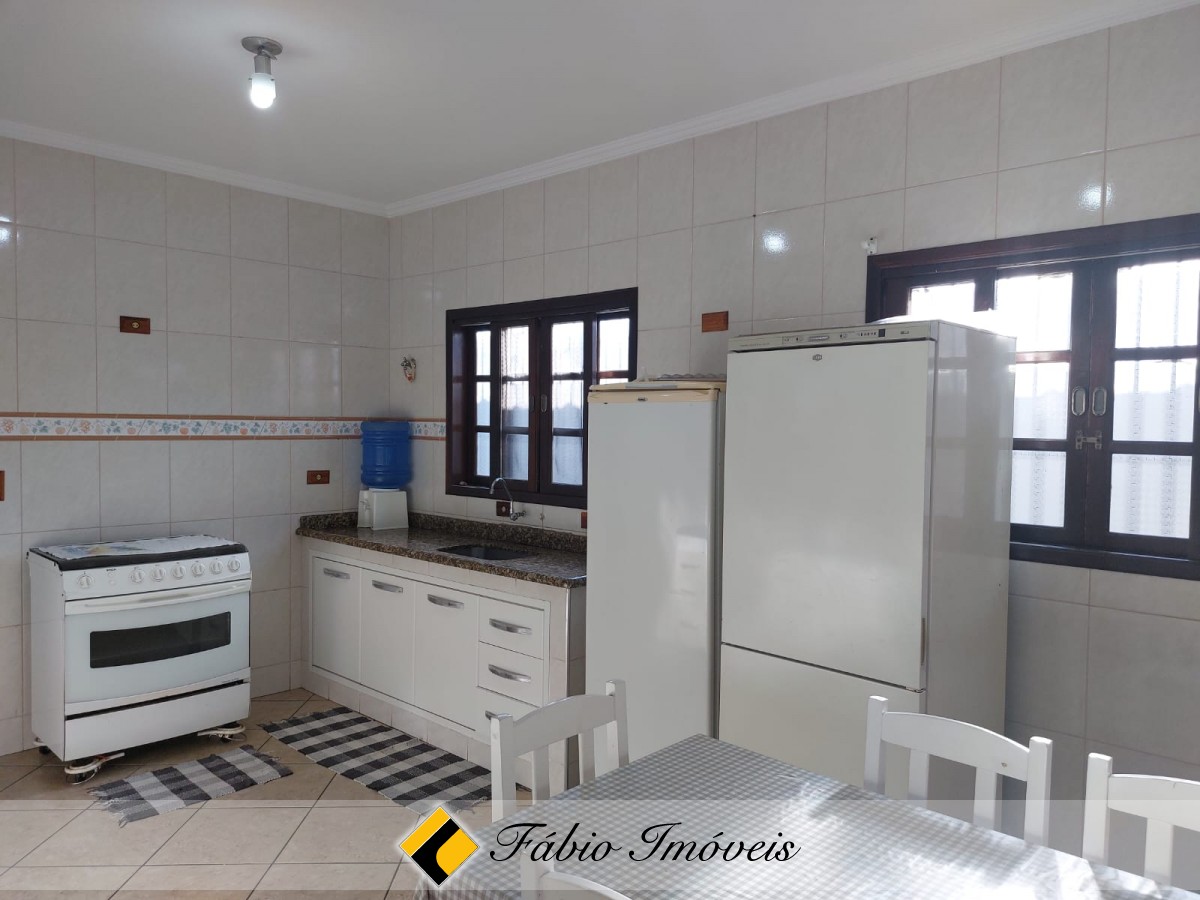 Sobrado aq 50 metros da praia!! – Foto 17