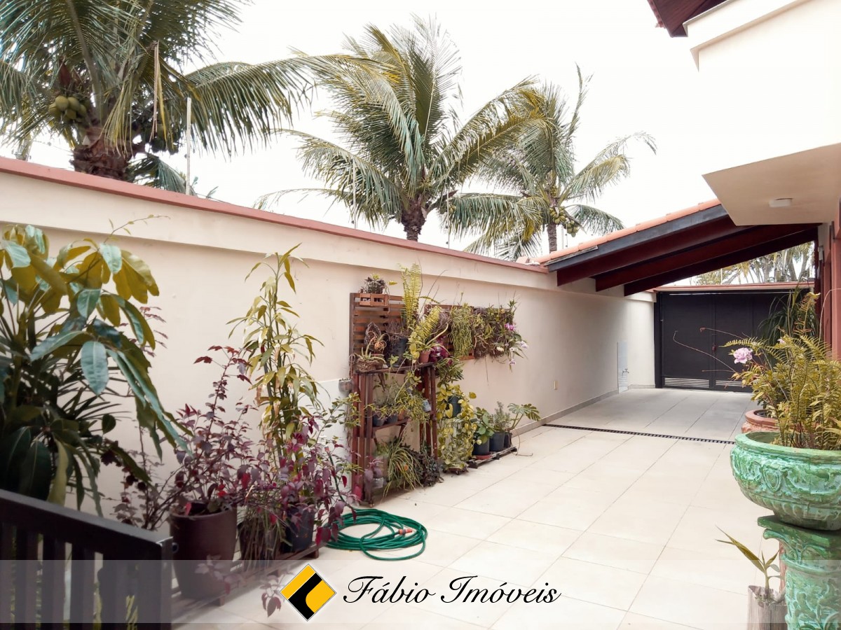 Sobrado com 4 dormitórios em 2 lotes. – Foto 30