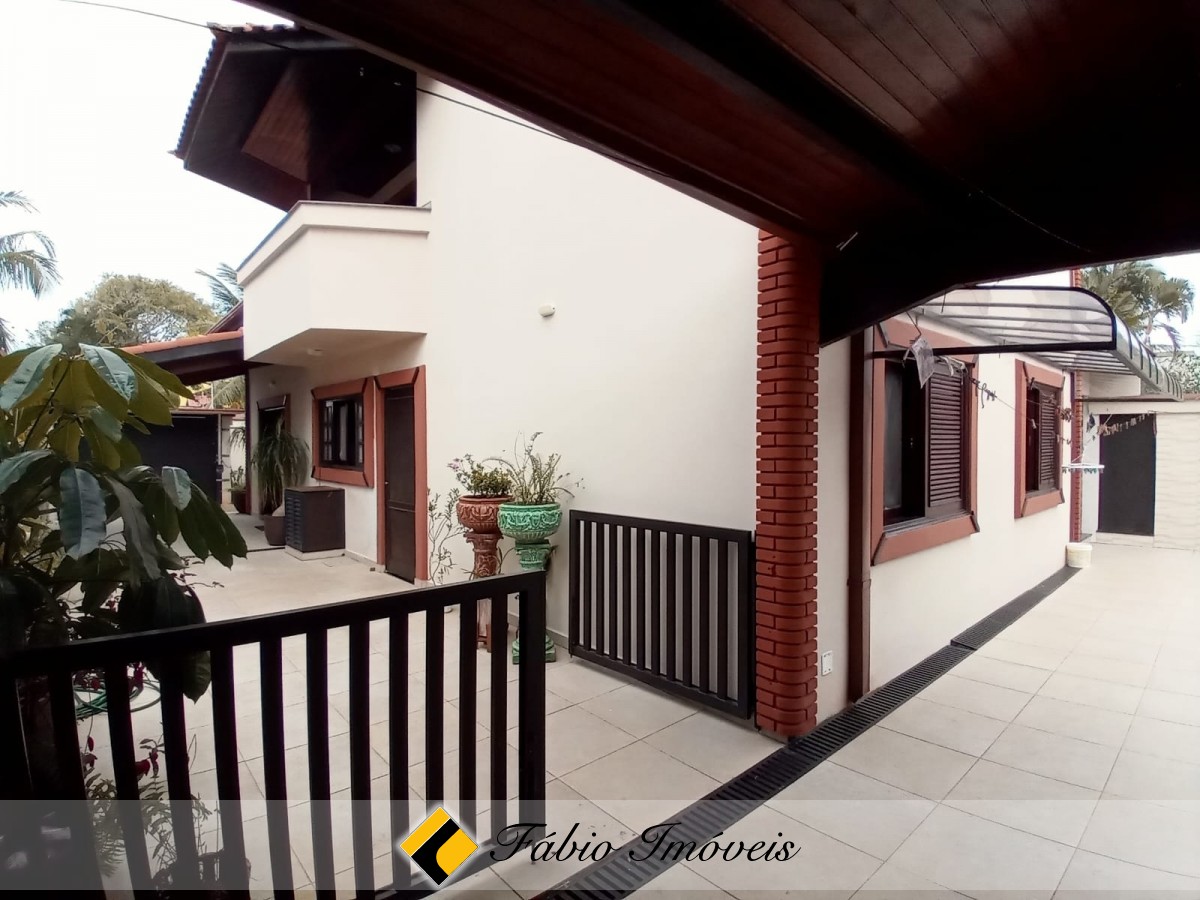 Sobrado com 4 dormitórios em 2 lotes. – Foto 31