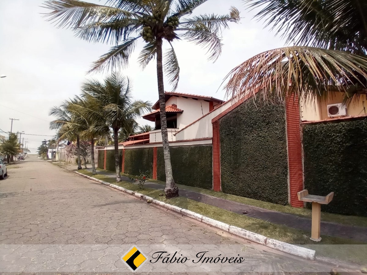 Sobrado com 4 dormitórios em 2 lotes. – Foto 2