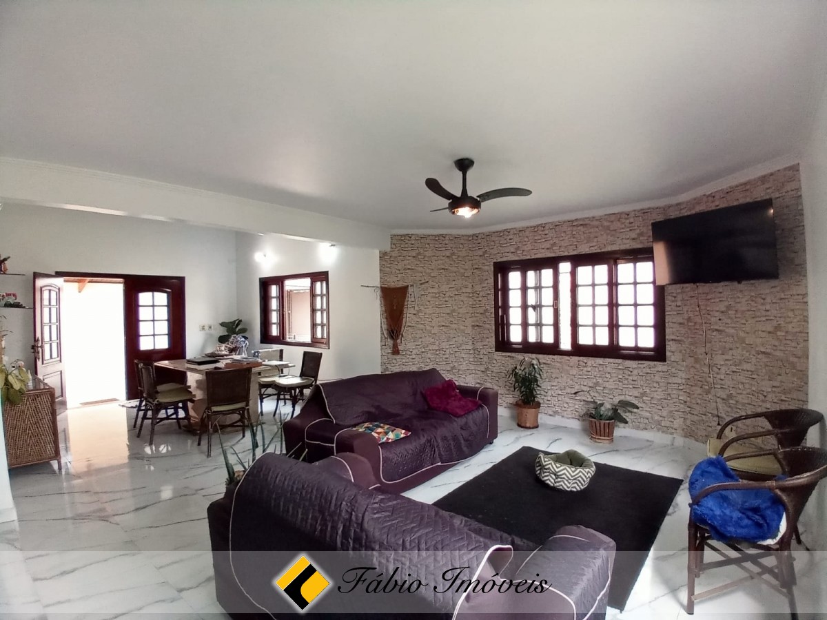 Sobrado com 4 dormitórios em 2 lotes. – Foto 3